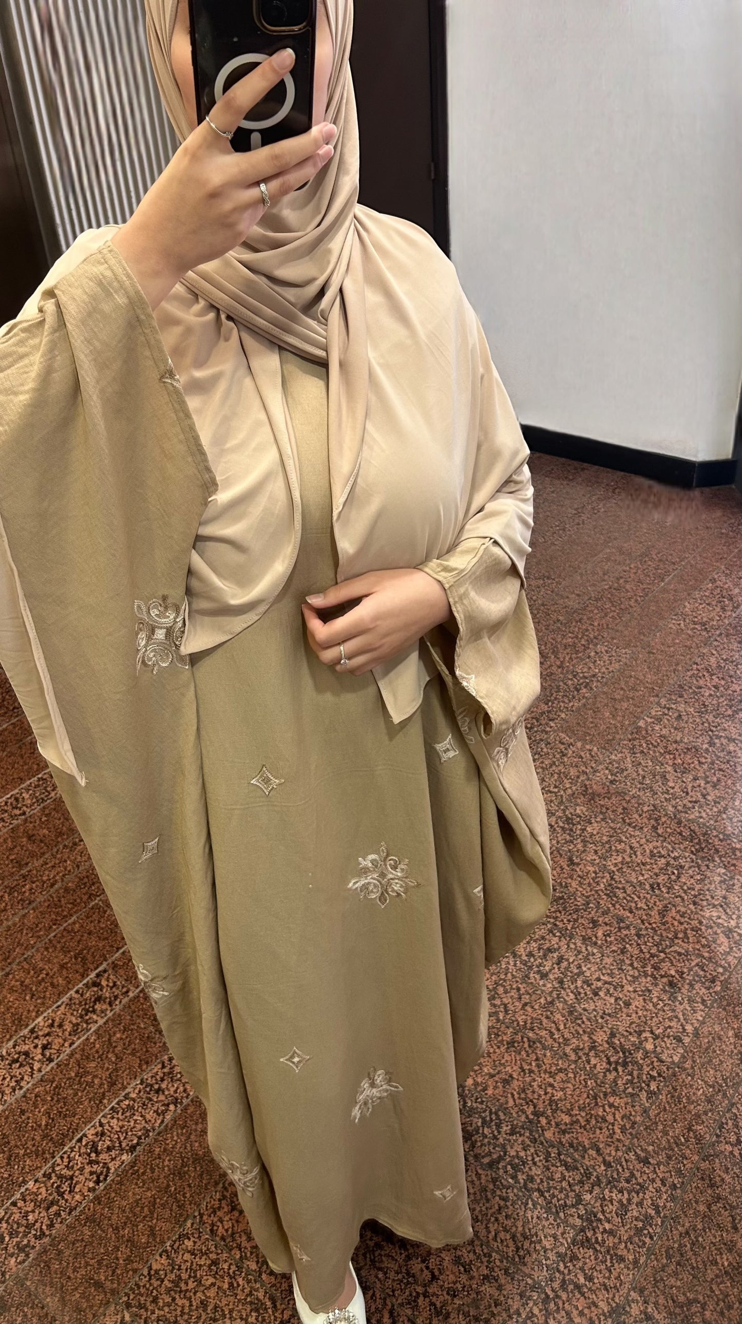 Abaya Jahyra