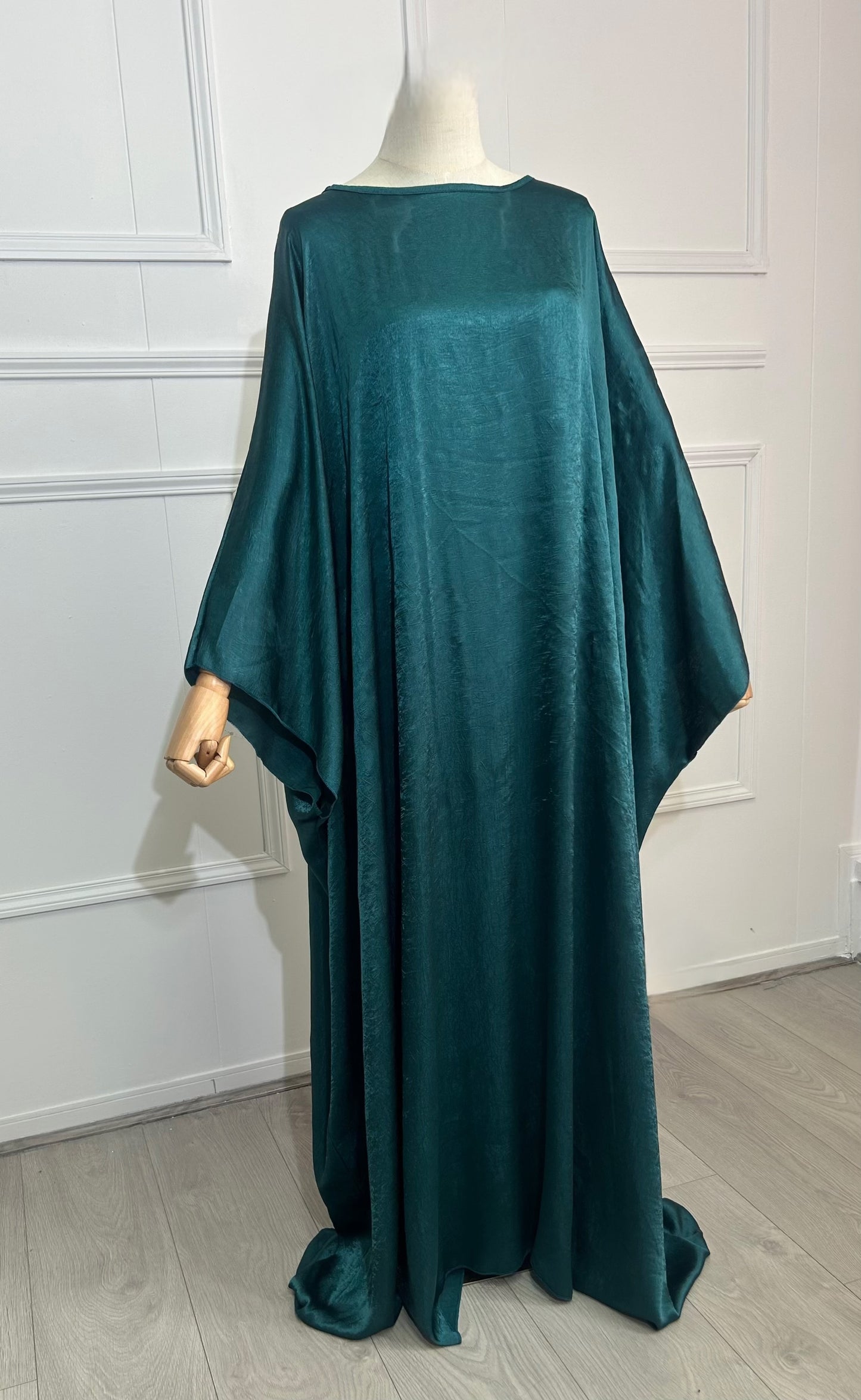 Abaya Hayat