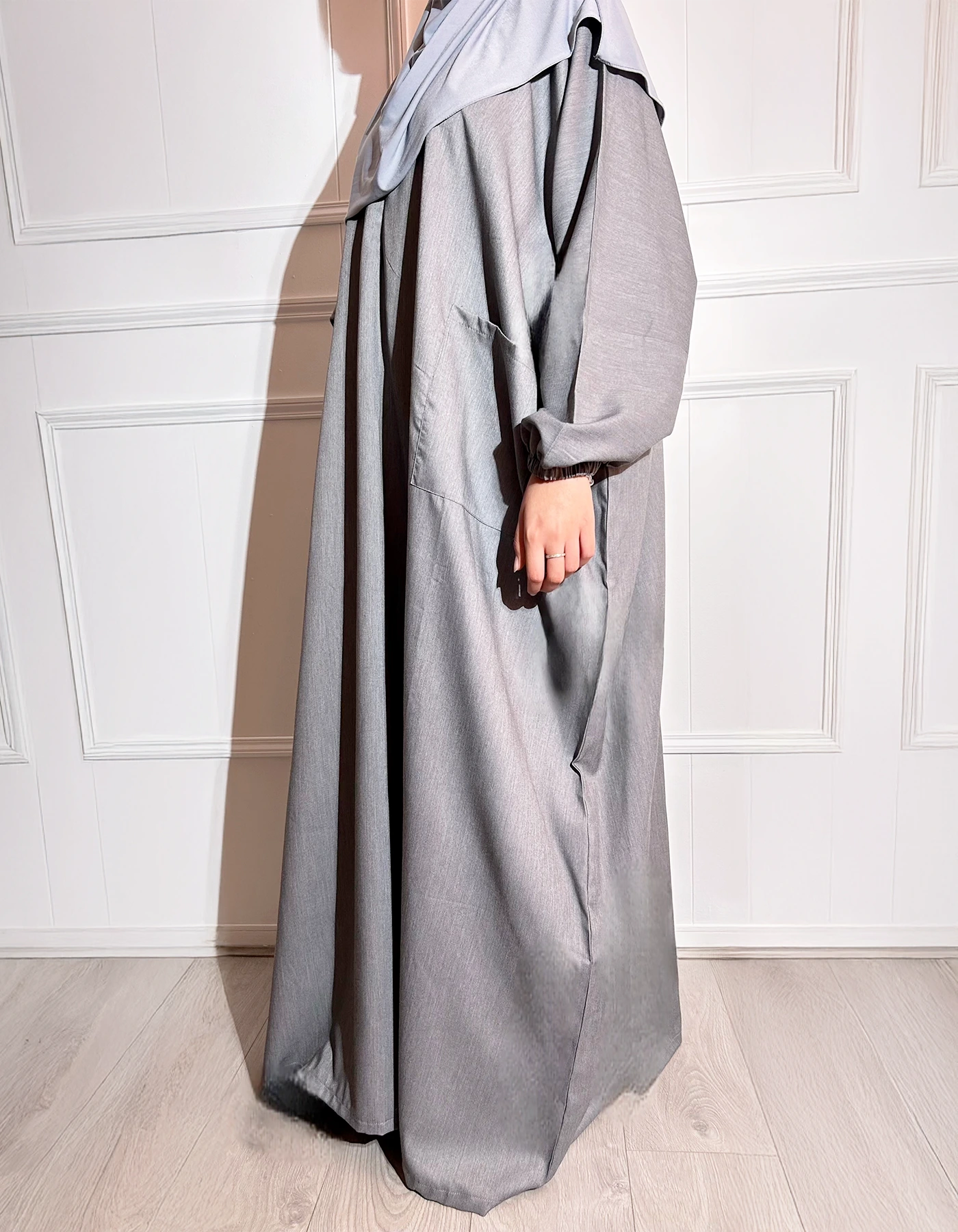 Abaya Syra Tall gris clair